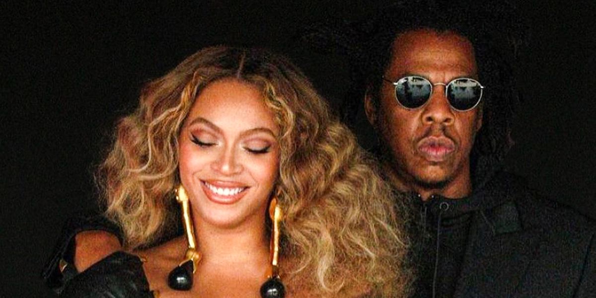 Beyoncé au GP de F1 de Las Vegas : son look rouge Ferrari scandalise