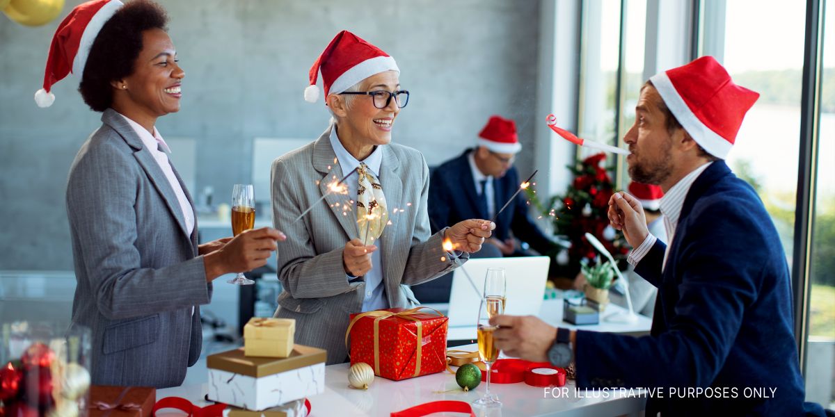 Jai écrit Un Message Amusant Sur La Poitrine De Mon Mari Avant La Fête De Noël Organisée à Son 9107