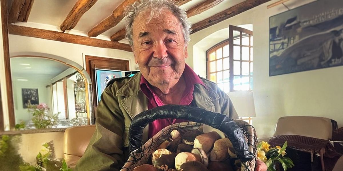 Abandonné par ses petits-enfants, Pierre Perret, 91 ans, passe ses journées  dans sa maison isolée située à Nangis, où il n'y a "pas de voisins" - Photo